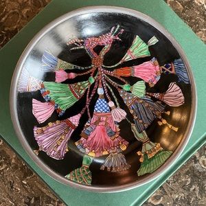 Neiman Marcus Pewter Bowl With Tassels 💗